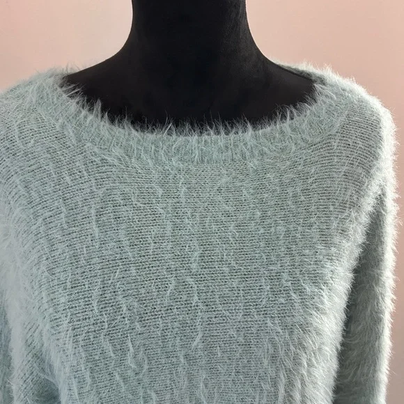 If it Were Me Fuzzy Oversized Sweater - Light Green Mint Size L Super Soft - Picture 2 of 7
